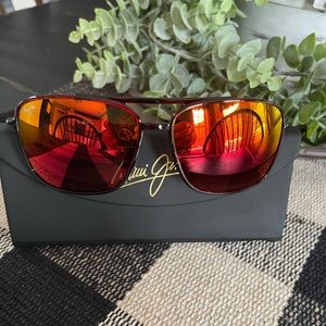 Brand new never worn Maui Jim sunglasses